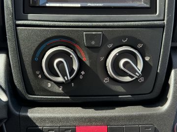 Adria MATRIX 600 DT Nav | Zonnepaneel | Hefbed